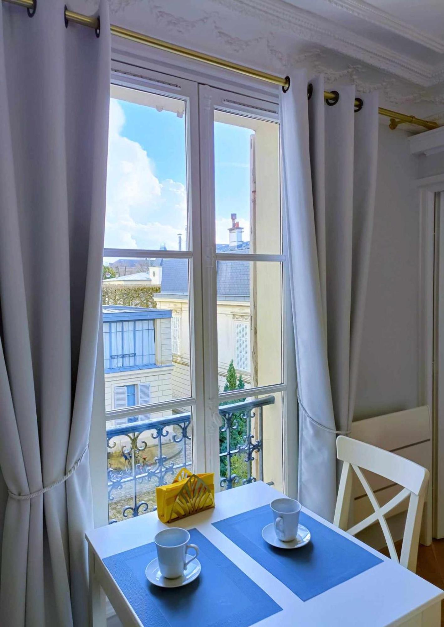Au Petit Trianon Bleu Apartman Versailles Kültér fotó